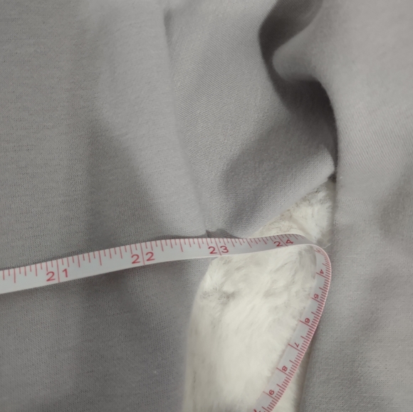 FABLETICS NWT Women's Grey VANESSA HOODED CARDIGAN Size Small - Picture 10 of 12